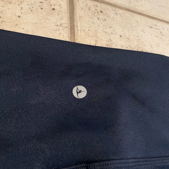 90 Degree By Reflex Navy Blue Camo Athletic Leggings - Size M - Picture 2 of 7